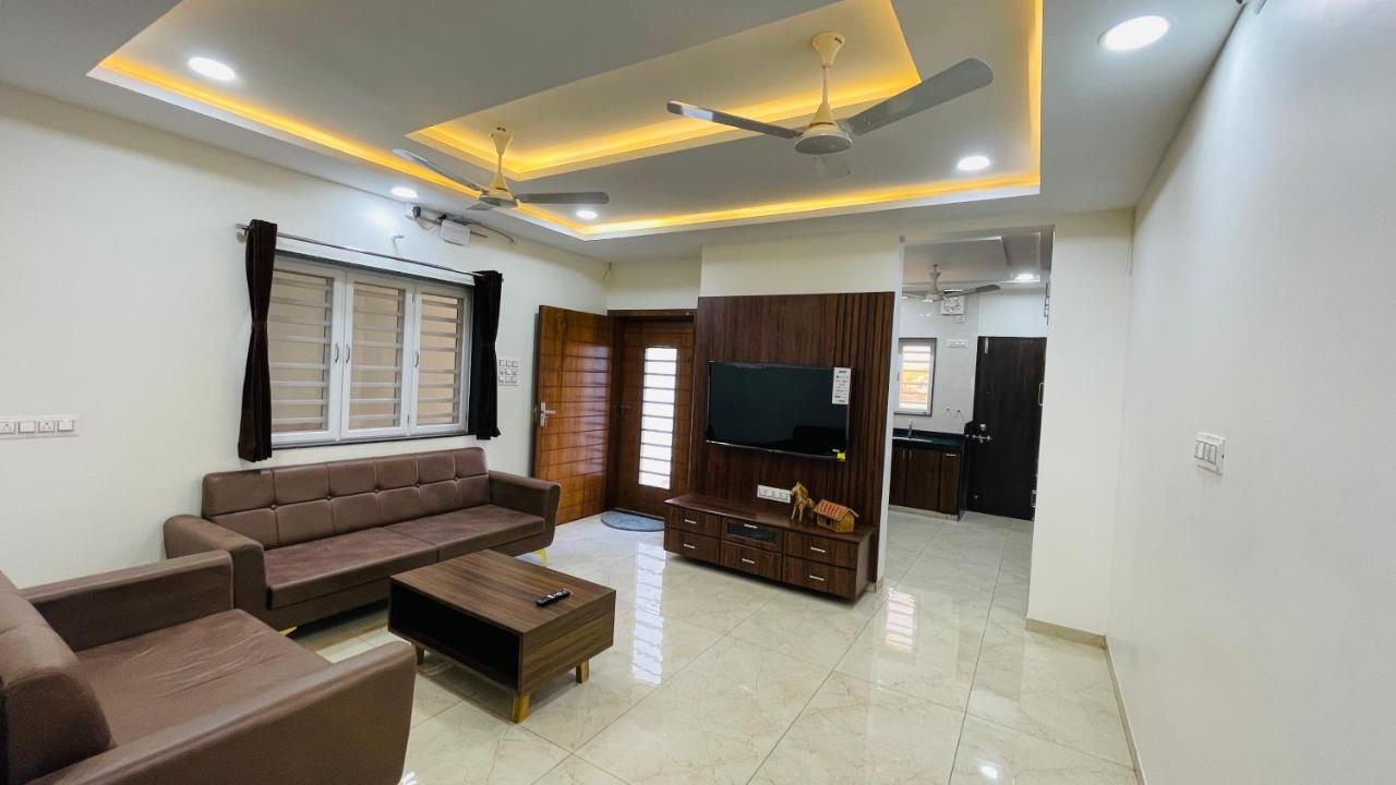 Luxurious 3 Bhk Villa In Bhuj - Shivani Homestay Exteriör bild